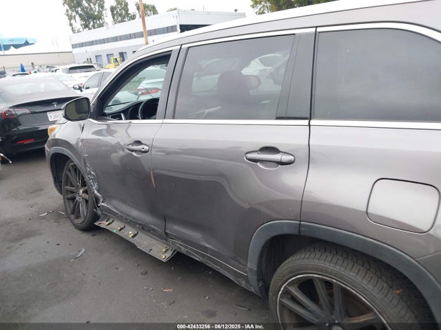 Toyota 2gr-fe 2015 5TDKKRFH8FS103192 Image 15