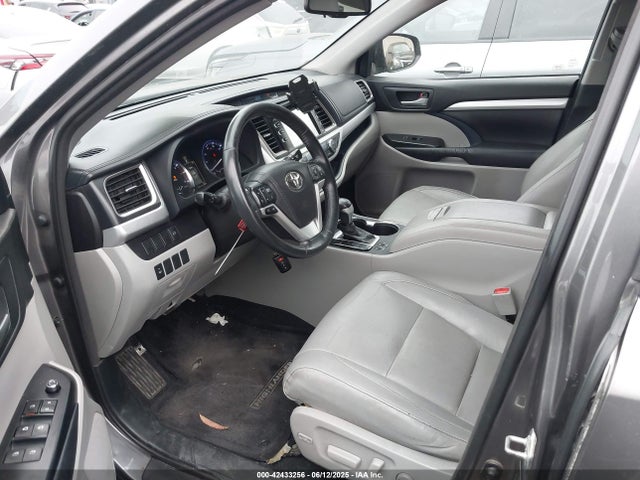 Toyota 2gr-fe 2015 5TDKKRFH8FS103192 Image 18