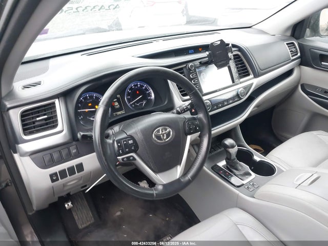 Toyota 2gr-fe 2015 5TDKKRFH8FS103192 Image 20