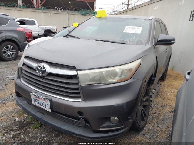 Toyota 2gr-fe 2015 5TDKKRFH8FS103192 Image 2