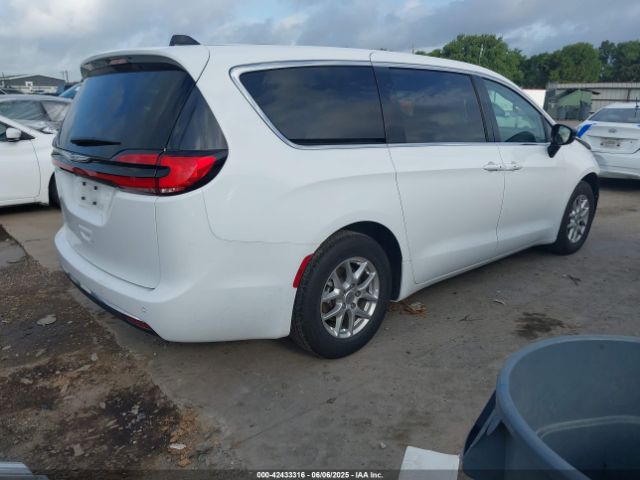 2024 CHRYSLER PACIFICA 2C4RC1BG9RR182962 Photo 3