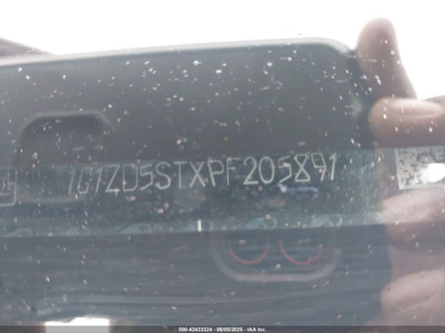 1G1ZD5STXPF205891 Chevrolet Malibu Fwd 1lt