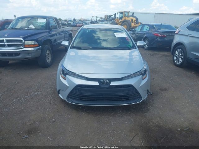 5YFB4MDE6PP024815 Toyota COROLLA LE