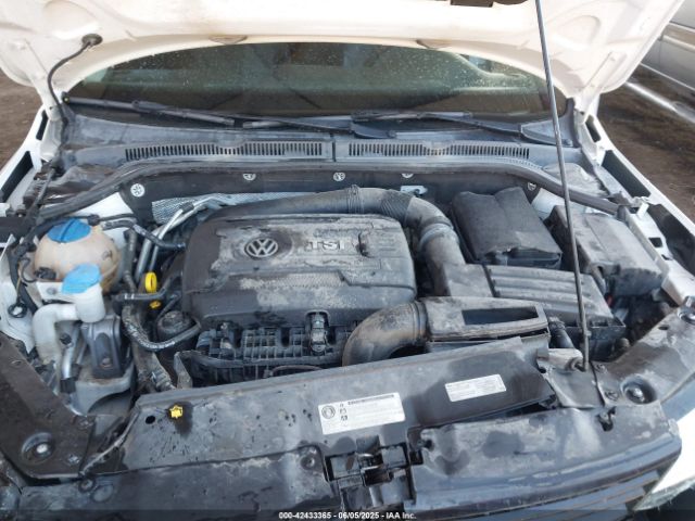 3VWD17AJXEM374440 Volkswagen 2014