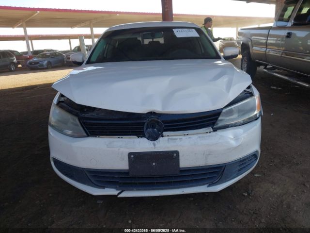 3VWD17AJXEM374440 Volkswagen 2014
