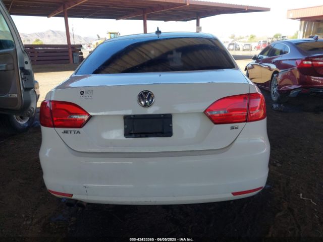 3VWD17AJXEM374440 Volkswagen 2014