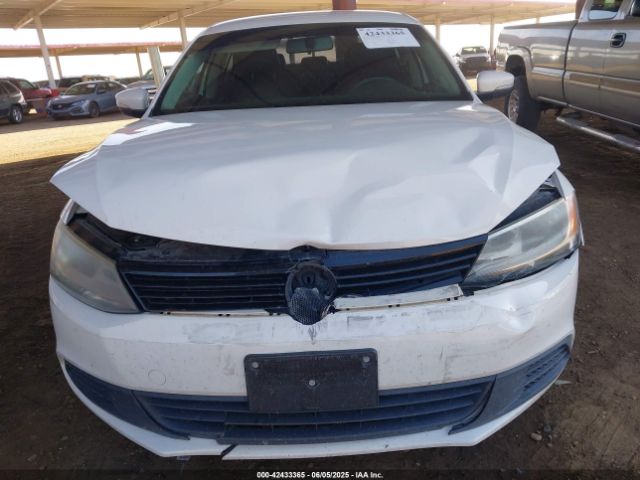 3VWD17AJXEM374440 Volkswagen 2014