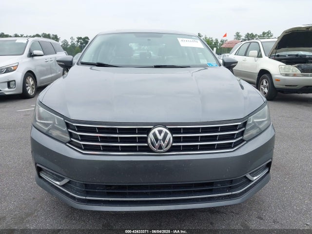 1VWBT7A36GC007977 Volkswagen Passat 1.8t Se