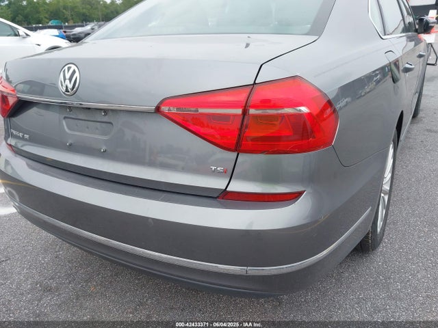 1VWBT7A36GC007977 Volkswagen Passat 1.8t Se