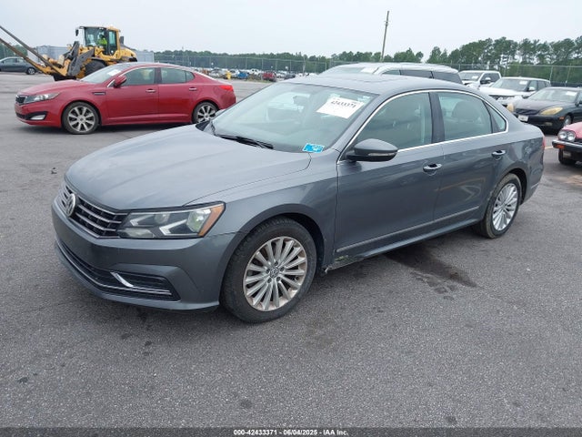 1VWBT7A36GC007977 Volkswagen Passat 1.8t Se