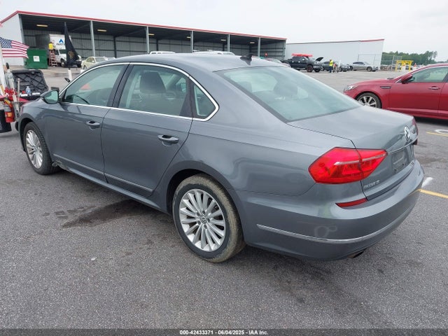 1VWBT7A36GC007977 Volkswagen Passat 1.8t Se