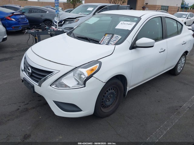 3N1CN7AP8FL942489 Nissan 2015