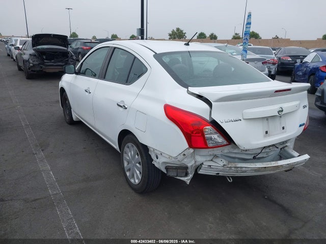 3N1CN7AP8FL942489 Nissan 2015