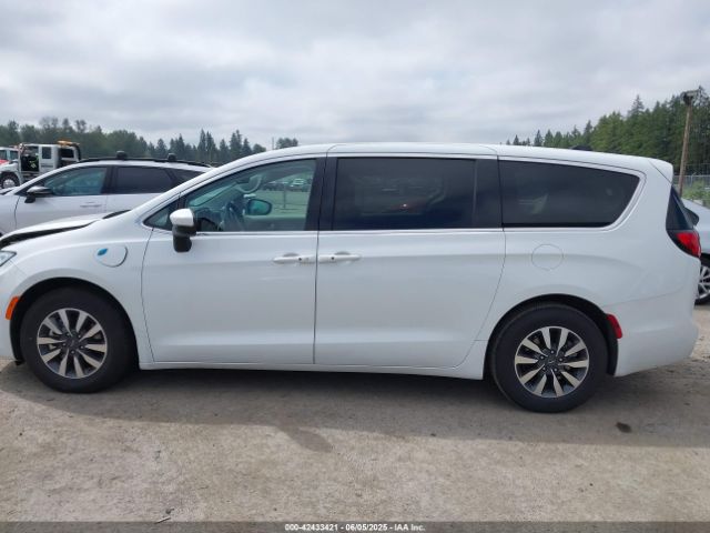 2C4RC1L77PR541513 Chrysler Pacifica Hybrid Touring L
