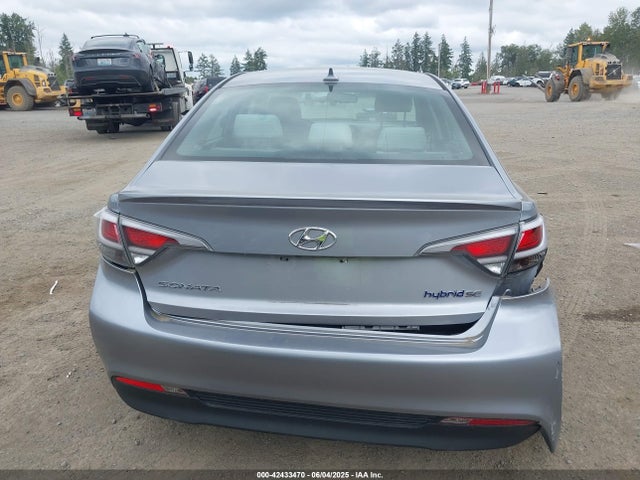 Hyundai Sonata Hybrid Se 2016 KMHE24L13GA011389 Image 16