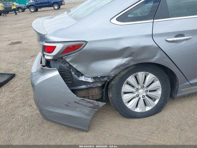Hyundai Sonata Hybrid Se 2016 KMHE24L13GA011389 Image 6