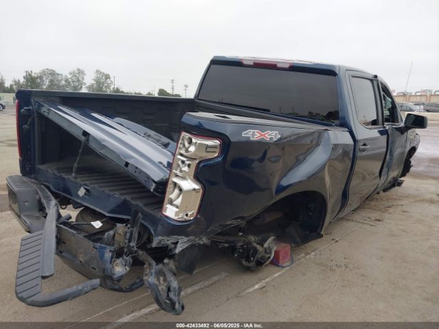 2022 CHEVROLET SILVERADO 1500 1GCPDBEK5NZ586481 Photo 3