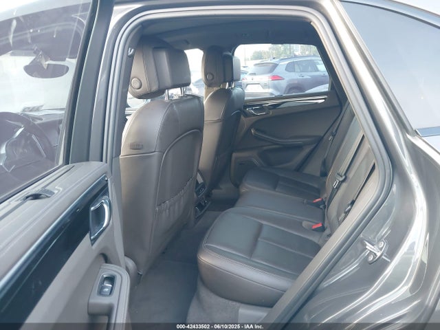 Porsche Macan 2015 WP1AB2A5XFLB60574 Image 8