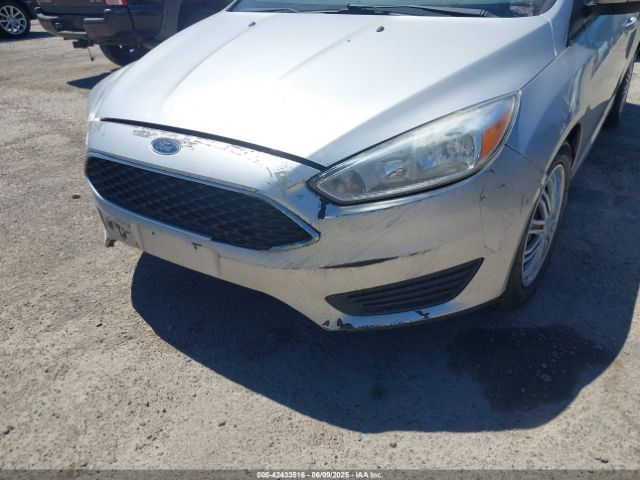1FADP3F24GL286330 Ford FOCUS SE