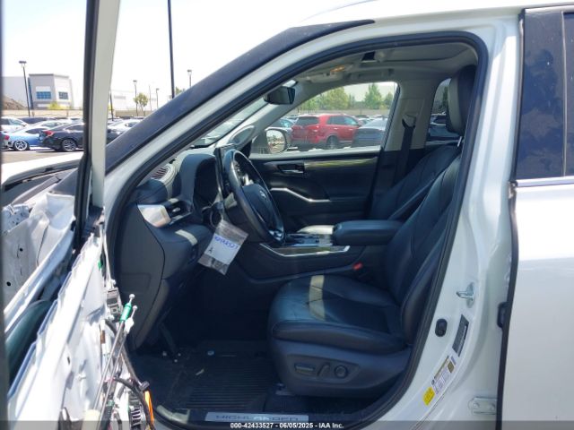 2021 TOYOTA HIGHLANDER 5TDXBRCH7MS039802 Photo 4
