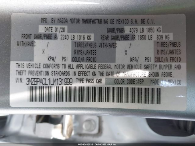2020 MAZDA MAZDA3 3MZBPACL1LM131999 Photo 8