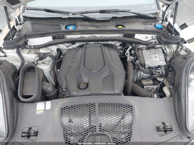 2022 PORSCHE MACAN WP1AA2A58NLB06272 Photo 9