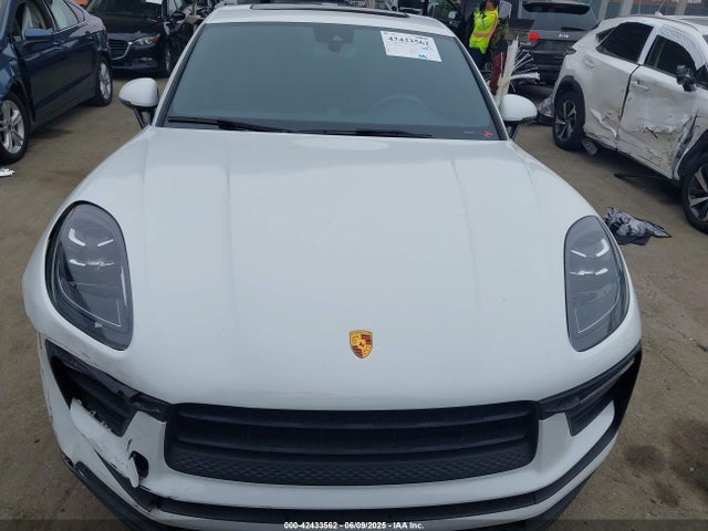 Porsche Macan 2022 WP1AA2A58NLB06272 Image 12