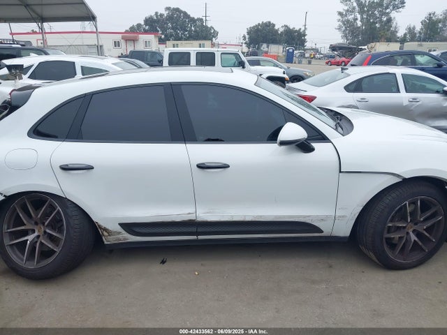 Porsche Macan 2022 WP1AA2A58NLB06272 Image 13