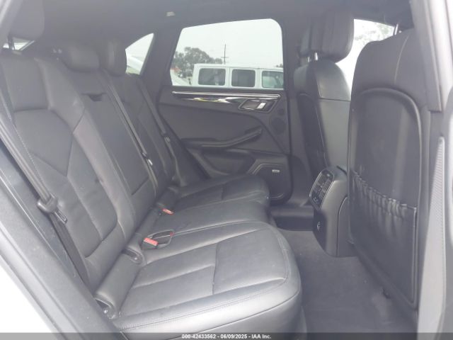 2022 PORSCHE MACAN WP1AA2A58NLB06272 Photo 7