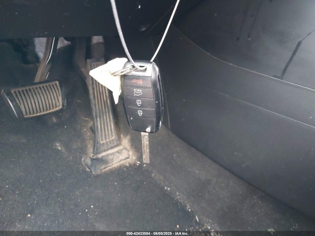 KIA Soul 2015 KNDJN2A25F7174874 Image 27