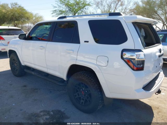2023 TOYOTA 4RUNNER JTENU5JR9P6146596 Photo 2