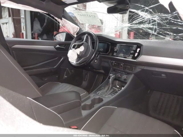 2022 VOLKSWAGEN JETTA 3VWBM7BU9NM006080 Photo 4