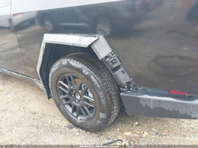 7G2CEHED6RA048460 Tesla Cybertruck All-wheel Drive