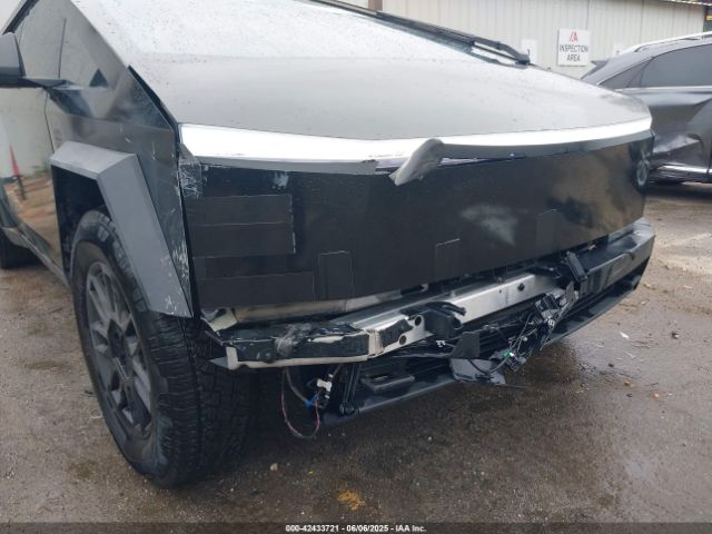 7G2CEHED6RA048460 Tesla Cybertruck All-wheel Drive