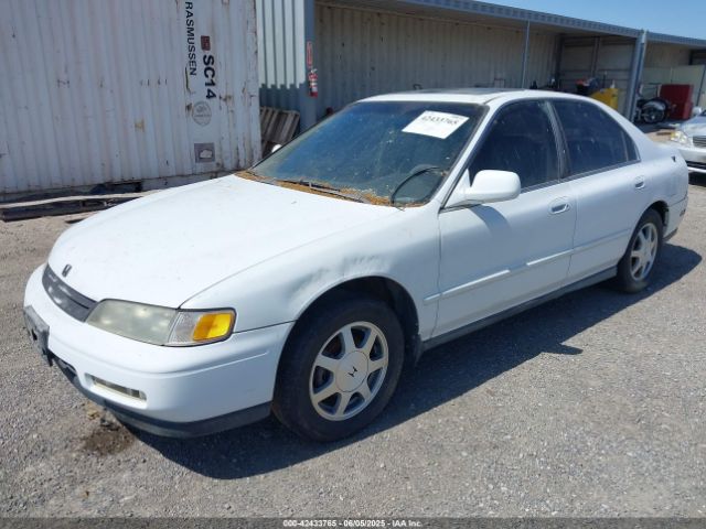1995 HONDA ACCORD 1HGCD5565SA042044 Photo 1