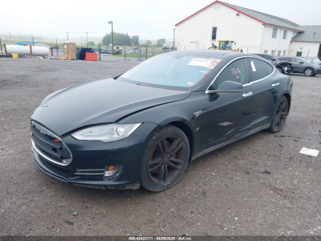 2013 TESLA MODEL S 5YJSA1DN2DFP07738 Photo 1