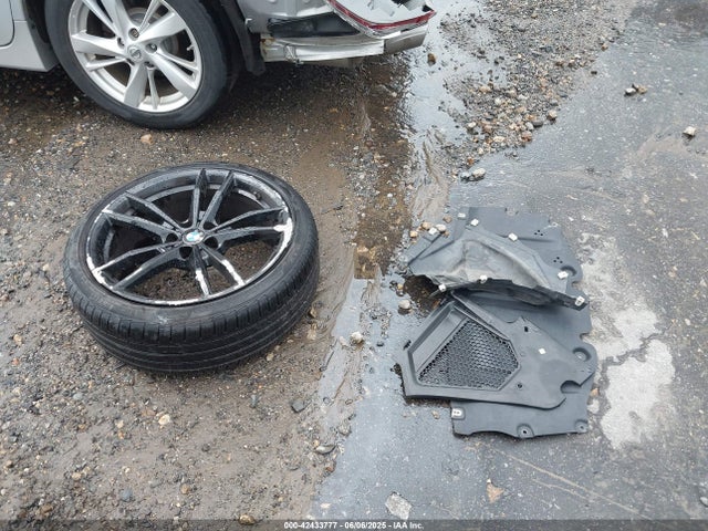 3MW5R7J08M8B68092 BMW 330I