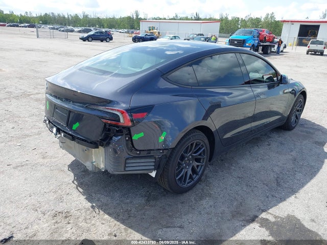 2025 TESLA MODEL 3 5YJ3E1EA7SF940208 Photo 3