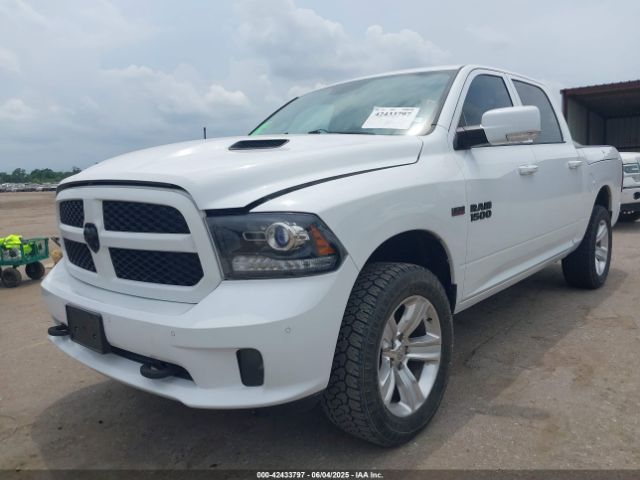 2015 RAM 1500 1C6RR7MT0FS544500 Photo 1