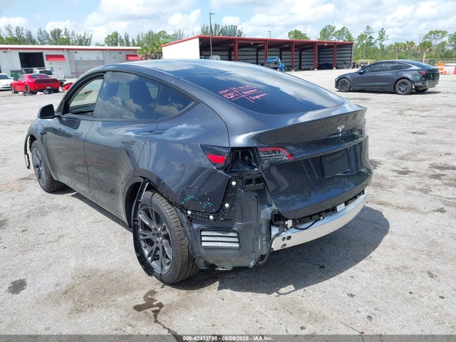 2025 TESLA MODEL Y 7SAYGDED8SA371543 Photo 5