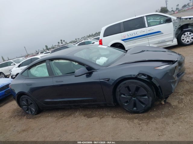 5YJ3E1EAXRF743950 Tesla MODEL 3
