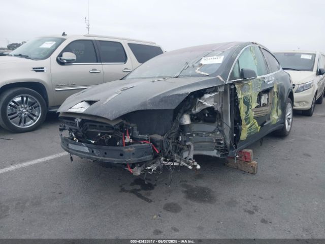 2020 TESLA MODEL X 5YJXCBE2XLF244787 Photo 1