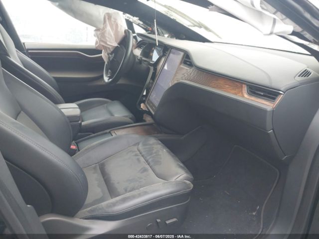 2020 TESLA MODEL X 5YJXCBE2XLF244787 Photo 4