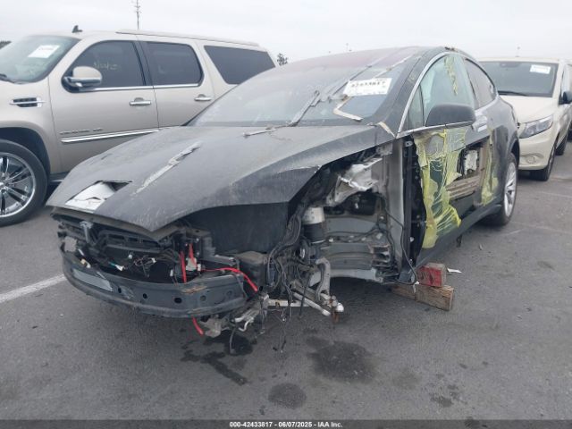 2020 TESLA MODEL X 5YJXCBE2XLF244787 Photo 5