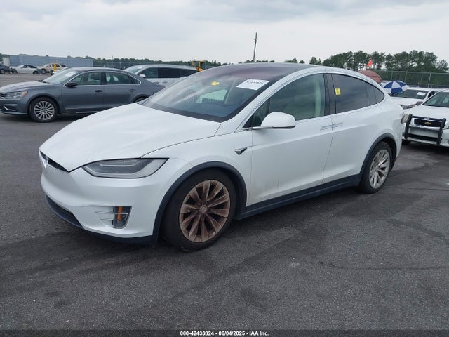 2017 TESLA MODEL X 5YJXCDE25HF052244 Photo 1