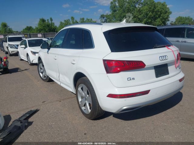 2019 AUDI Q5 WA1BNAFY7K2079343 Photo 2
