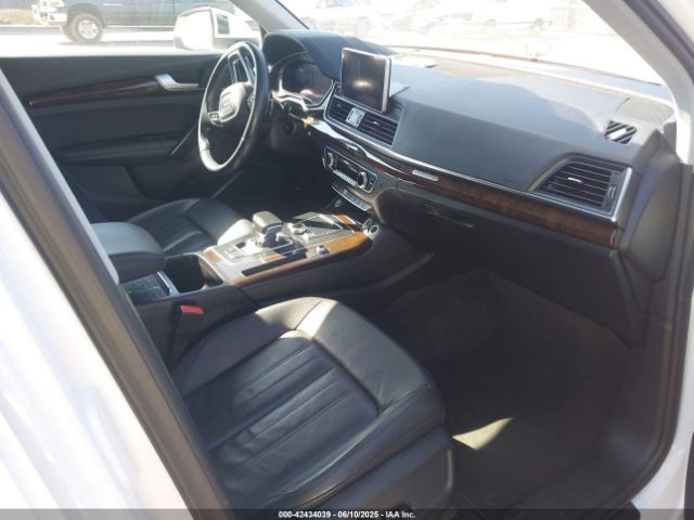 2019 AUDI Q5 WA1BNAFY7K2079343 Photo 4