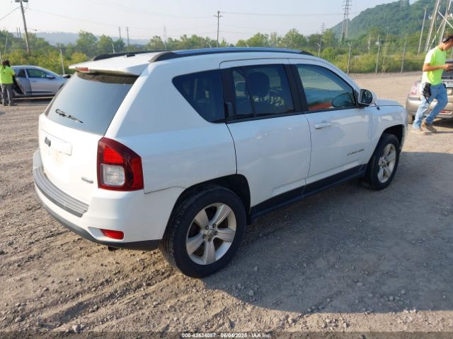 1C4NJDEB9ED885917 Jeep Compass Latitude
