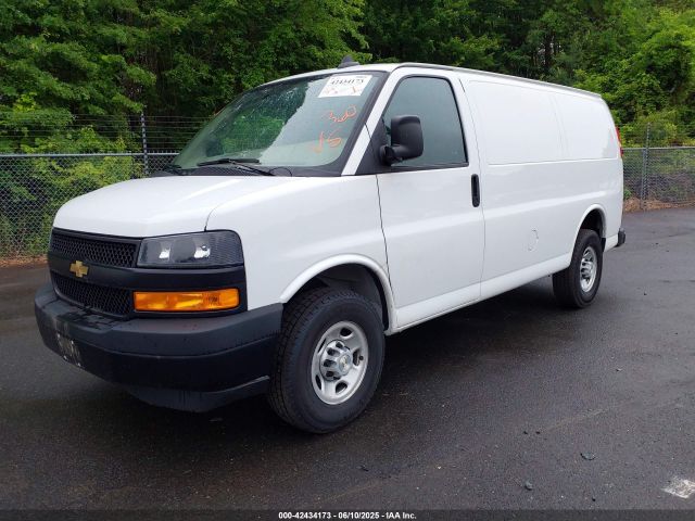 1GCWGAF75N1274456 Chevrolet Express Cargo Rwd 2500 Regular Wheelbase Wt