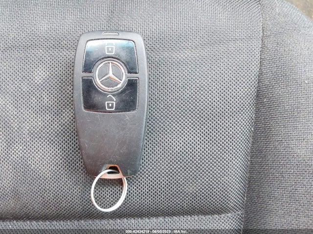 WD4PF0CD7KP088394 Mercedes-Benz om 642 with brake assist